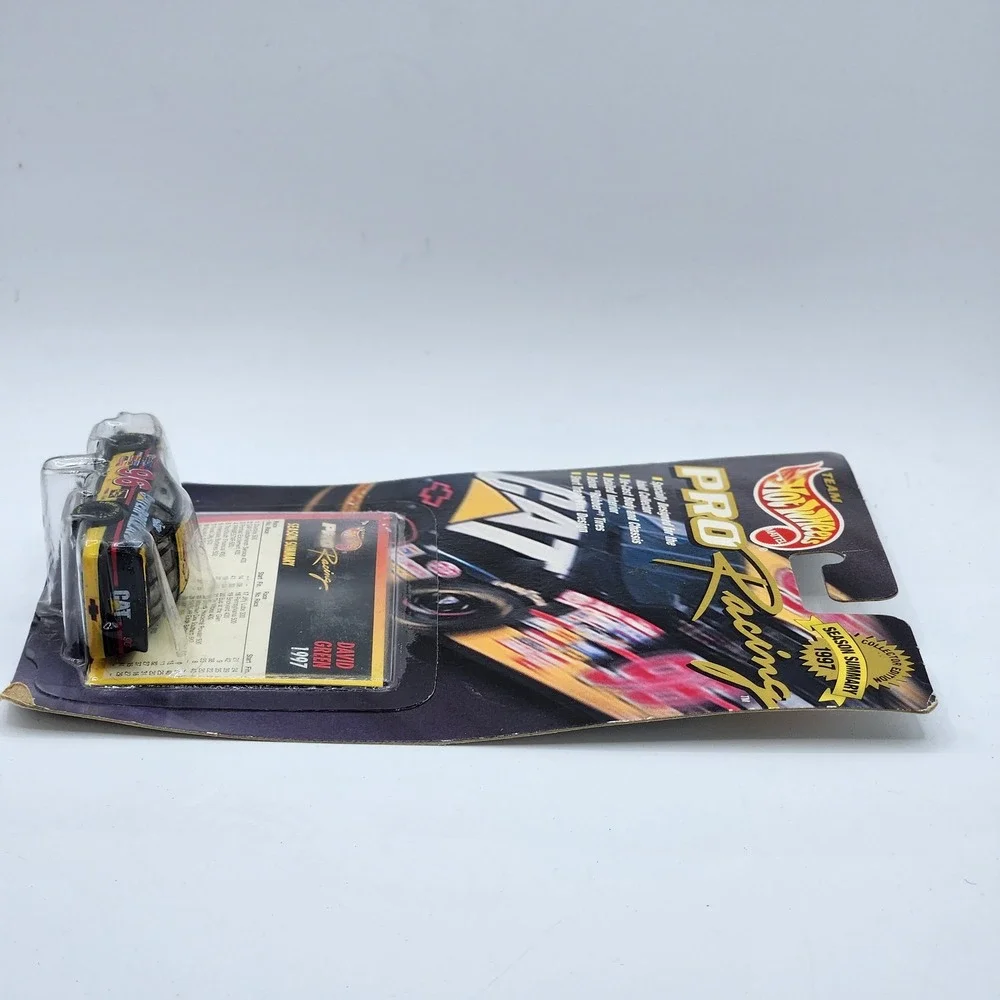Hot‎ Wheels Pro Racing David Green 1997 Caterpillar NASCAR Diecast Car
